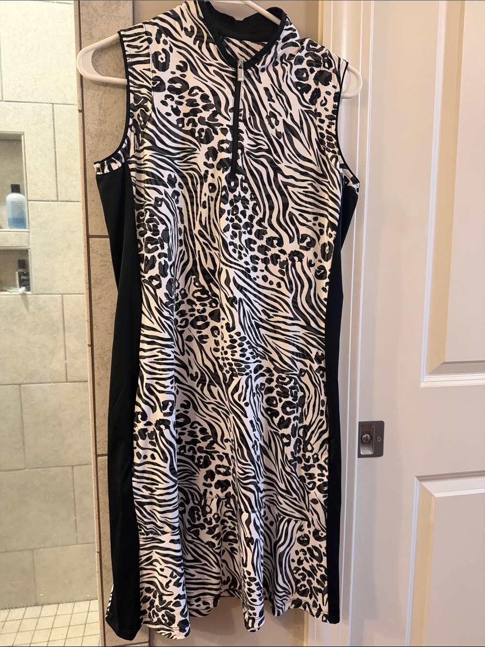 Tail Black & White Animal Print Sleeveless Golf Dress